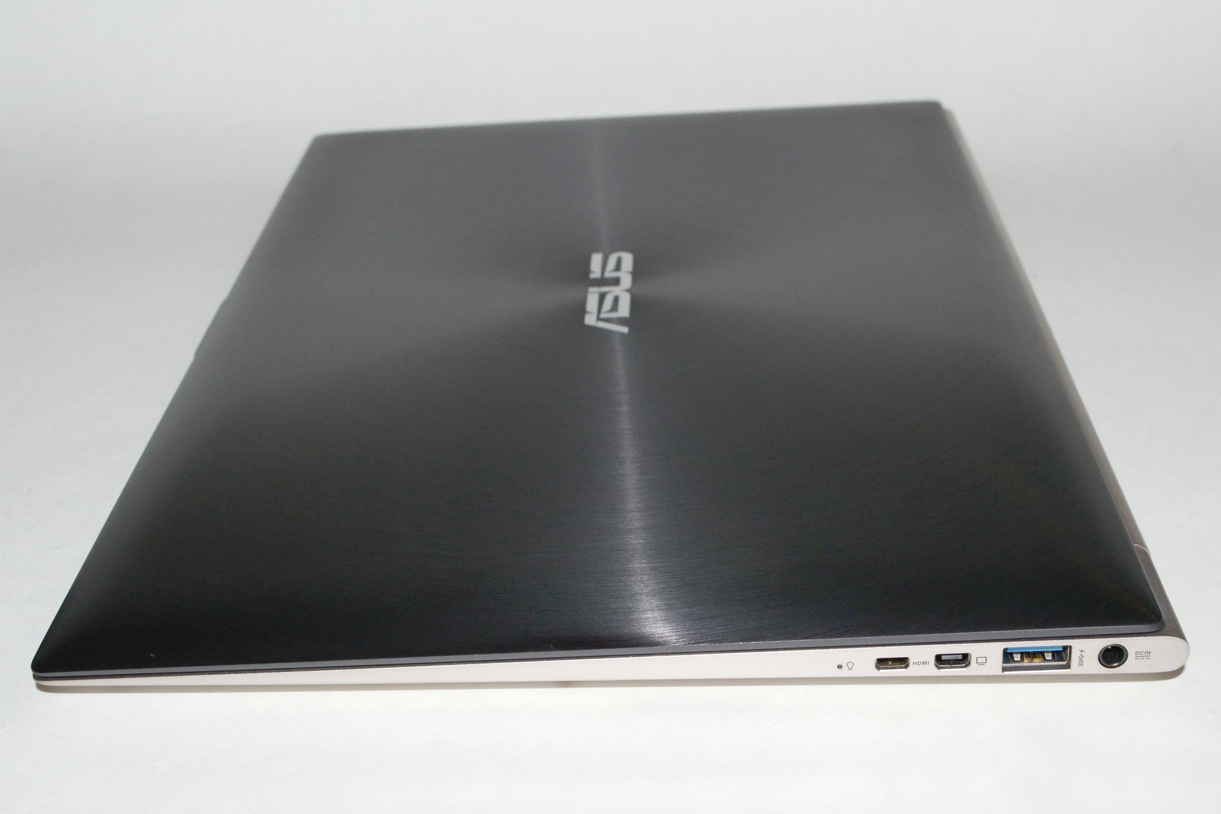 ASUS UX31A: Putting the Ultra in Ultrabooks